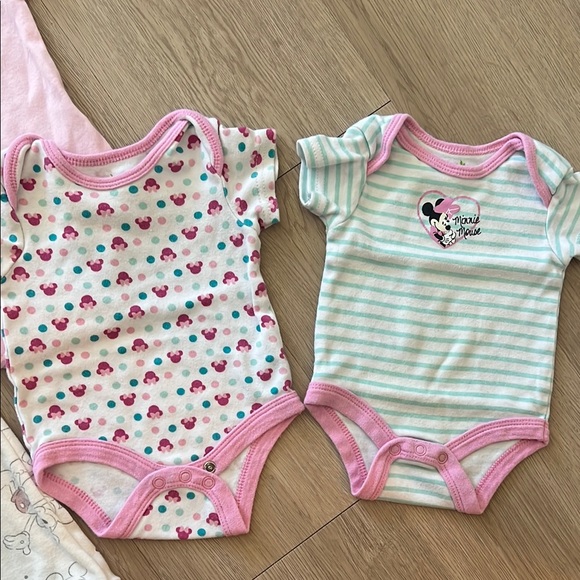 Disney Minnie Mouse Baby Girls Bundle Size 0-3m - Picture 3 of 9